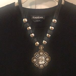 Necklace/jewelry